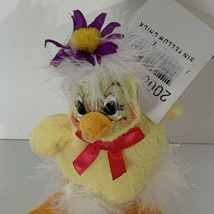 NWT Annalee Easter Doll Yellow Chick with Purple Flower Hat 2013
